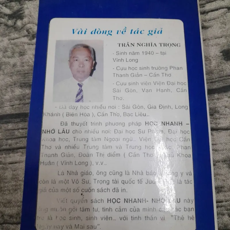 Cẩm nang Học sinh - Sinh viên. Bí quyết học nhanh nhớ lâu. Thầy Trần Nghĩa Trọng. In 1999 762016