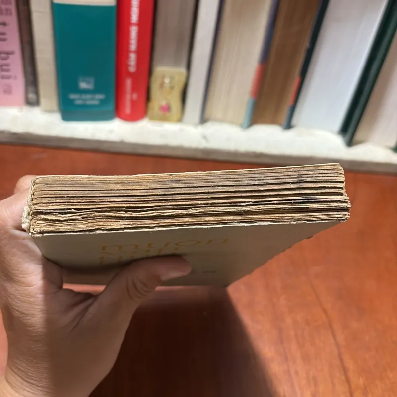 [Sách 7x] - II Thơ: Muôn Vàn Tình Thân Yêu - Nhiều Tác Giả - 1976 797105