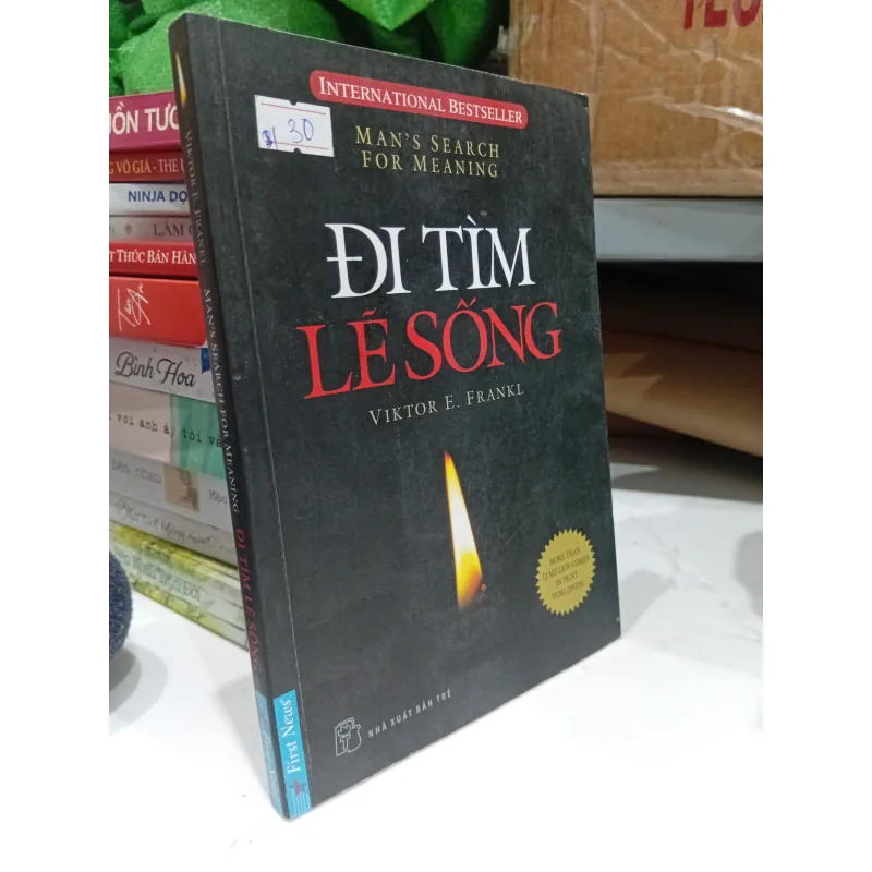 Sách Đi tìm lẽ sống 936611