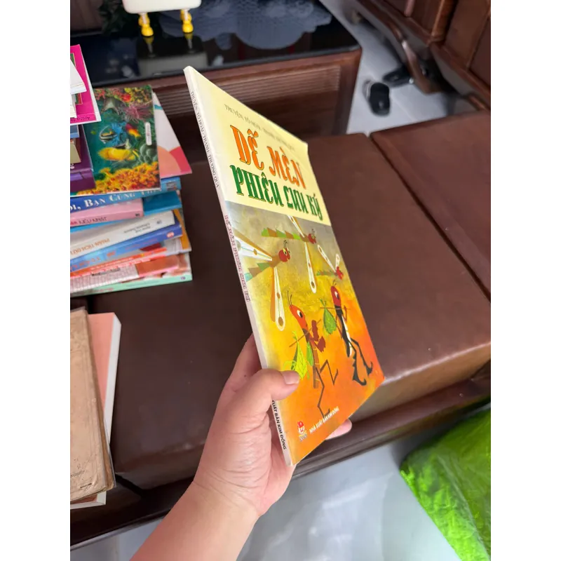 Dế Mèn Phiêu Lưu Ký – Tô Hoài (Tranh: Trương Qua)- K6 1053262