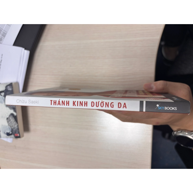 Sách "Thánh kinh dưỡng da" 552057