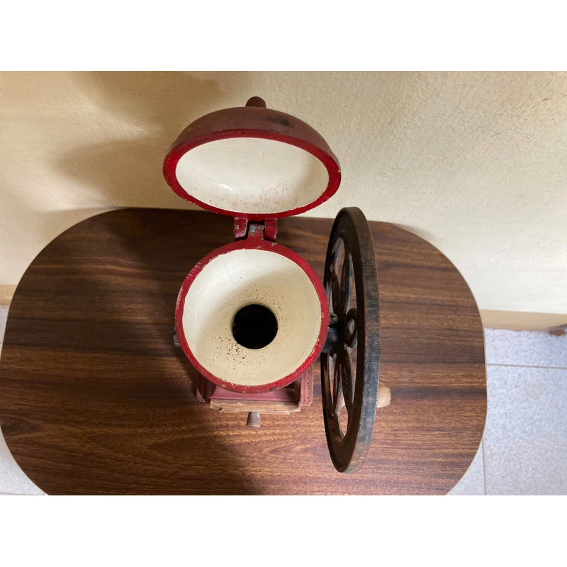 Máy xay cafe bằng tay Kalita thân gang độc lạ .nặng 3kg 532424