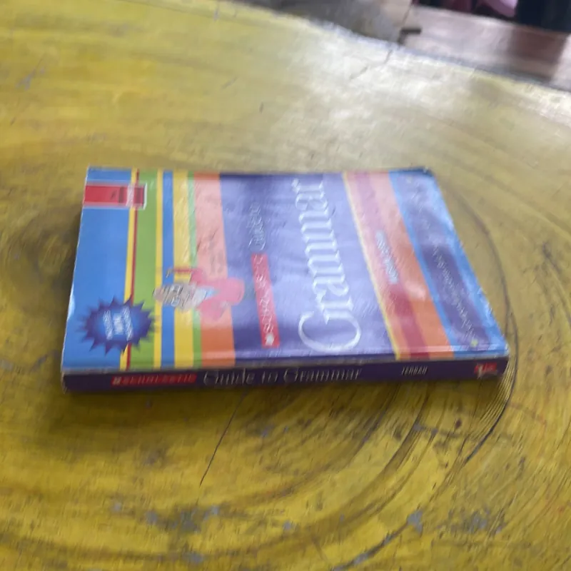 SCHLASTIC GUIDE TO GRAMMAR- MARVIN TERBAN 958647