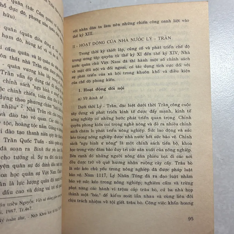 Lịch sử nhà nước và pháp luật Việt Nam - 1994s 800274