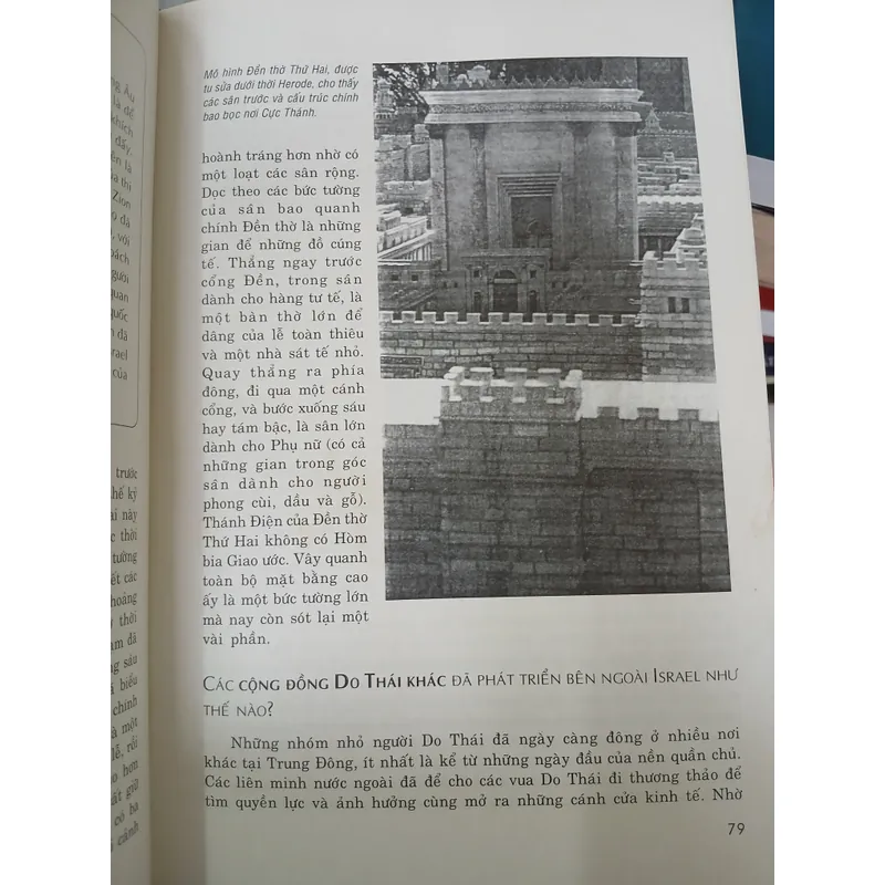 TRI THỨC TÔN GIÁO QUA CÁC VẤN NẠN VÀ GIẢI ĐÁP - JOHN RENARD 730824