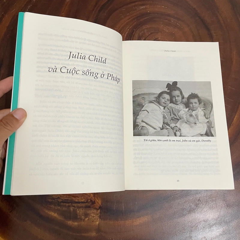 JULIA CHILD Và Cuộc Sống Ở Pháp _ Tình Yêu, Sự Nghiệp Và Những Món Ăn Mang Tên Huyền Thoại 446936