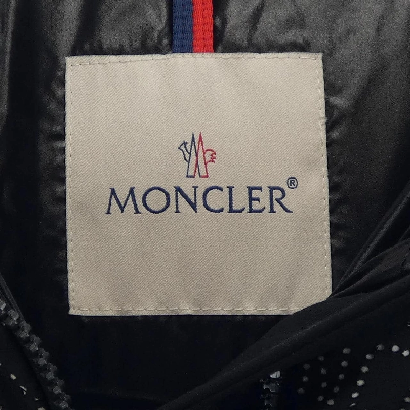 Áo khoác lông vũ MONCLER 644221