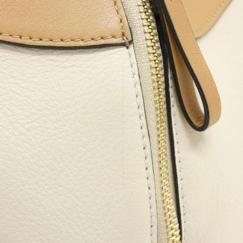 Túi xách vai Loewe Hammock Small 326 30KS35 610038