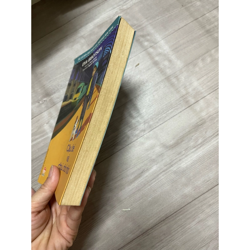 Cậu bé vào chú chó nhỏ 335923
