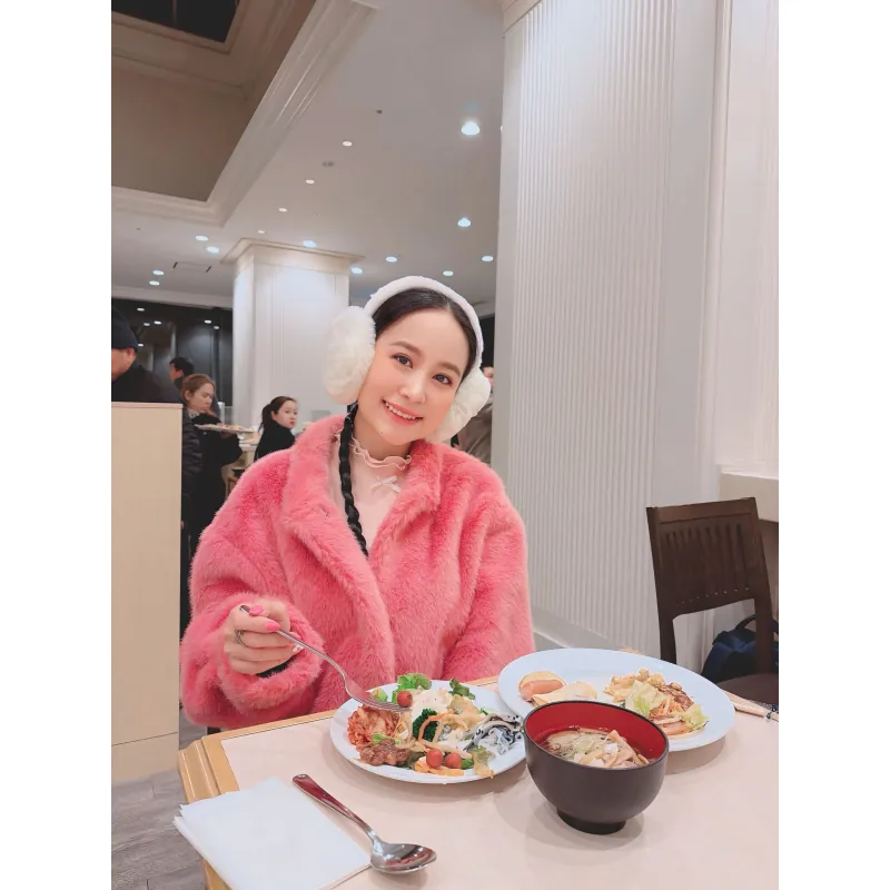 Áo lông màu Hồng lên hình xinh lắm. Đã qua sử dụng 1 lần mặc rất ấm 764638