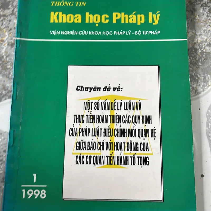 [luật- chính trị] khoa học pháp lý- quan hệ giữa báo chí với cơ quan tiến hành tố tụng 563194