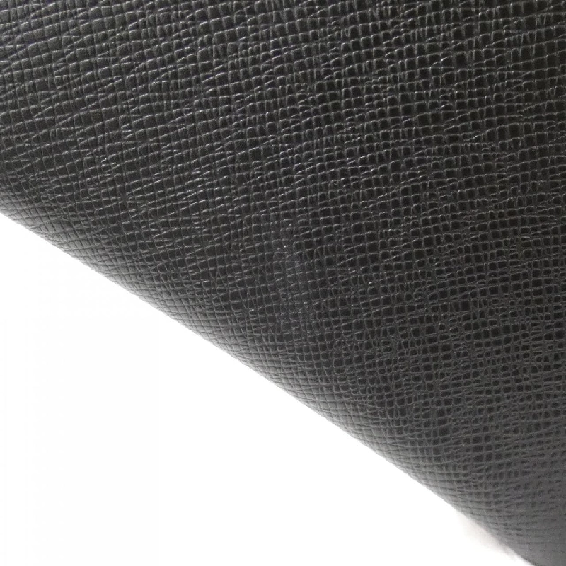 Ví Louis Vuitton Taiga Zippy Dragonne M69409 - Hàng hiệu Chính hãng 769388