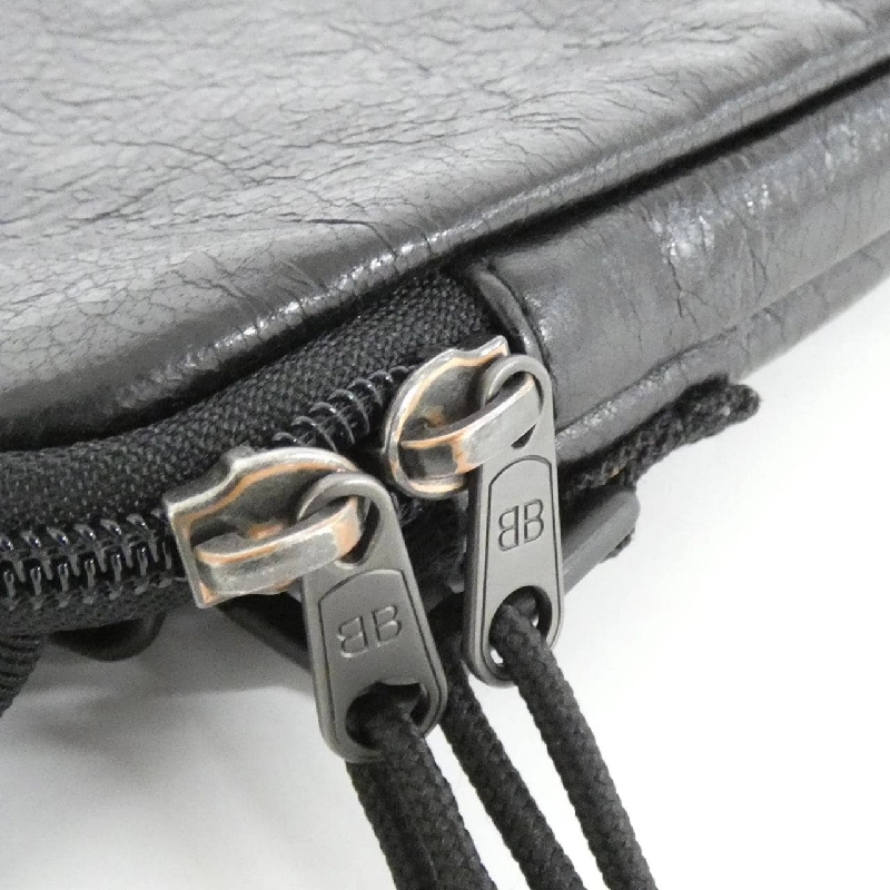 Túi đeo chéo Balenciaga Explorer 593329 DB9C5 611397