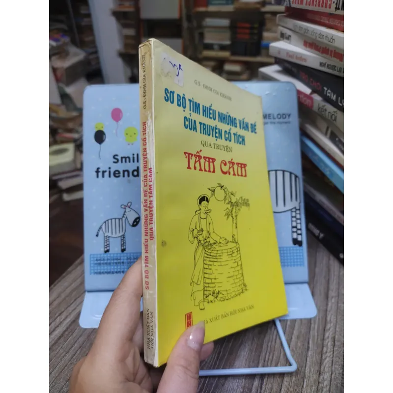 Sách: Sơ bộ tìm hiểu những vấn đề của truyện cổ tích qua truyện Tấm Cám (A1) 657038
