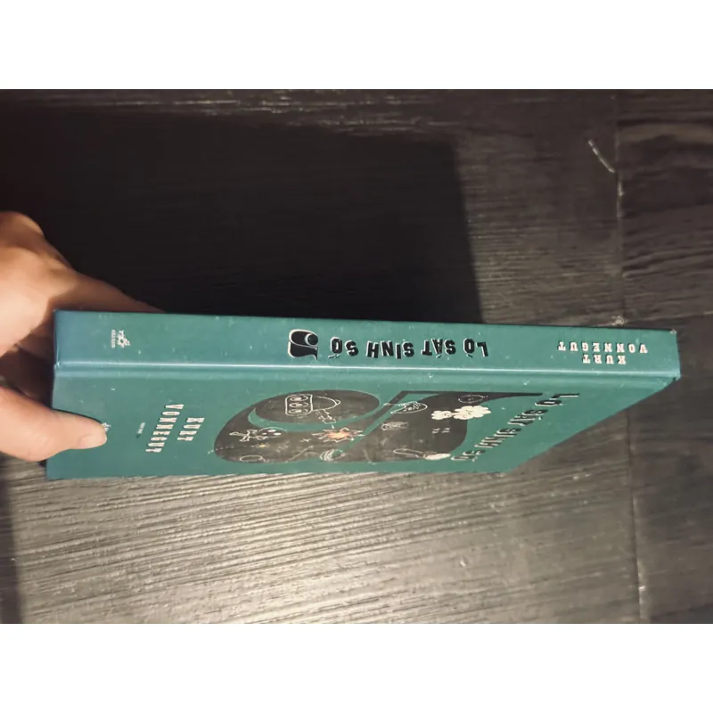 Lò sát sinh số 5 (bìa cứng) 681377