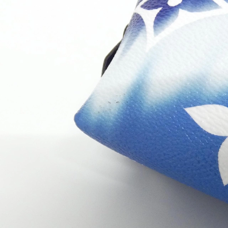 Túi xách Louis Vuitton LV Escale Pochette Cosmetic M69138 623453