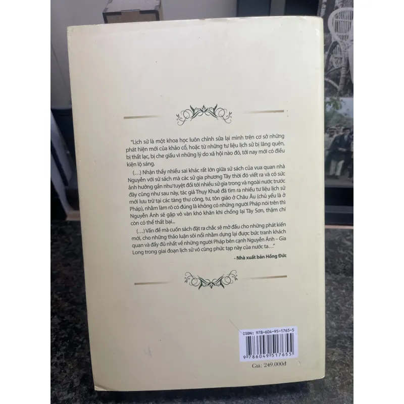 Vua Gia Long & người Pháp Thuỵ Khuê biên dịch và chữ ký 763336