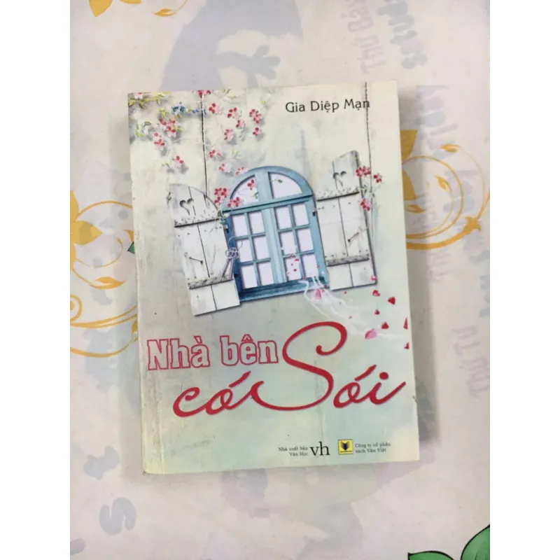 Nhà bên có sói 786007