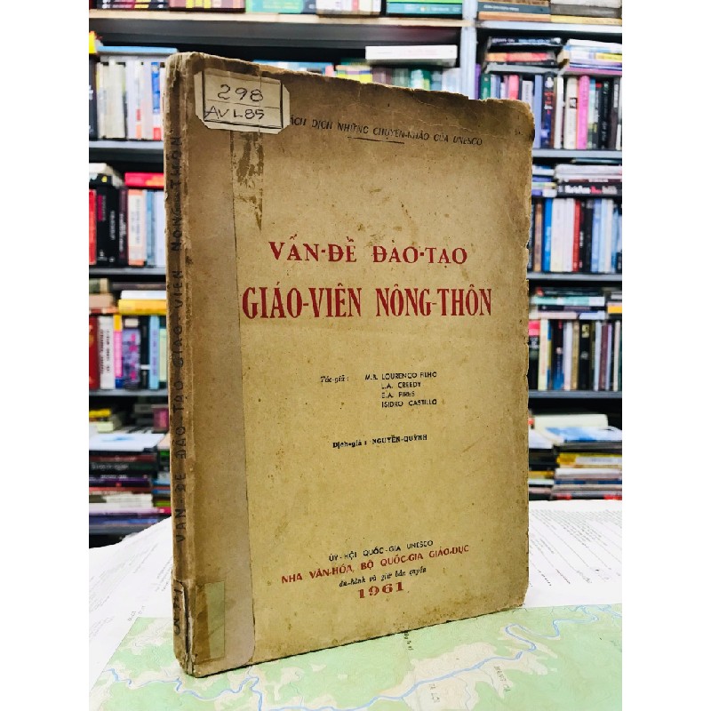 Vấn đề đào tạo giáo viên nông thôn - dịch giả Nguyễn Quỳnh 126288