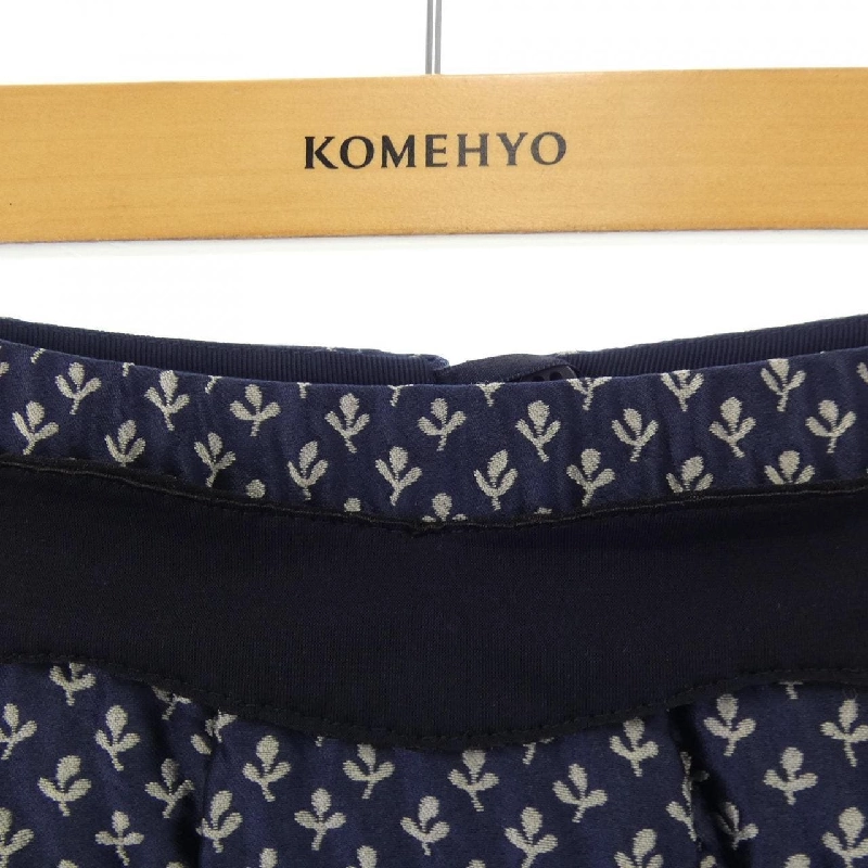 Chân váy EMPORIO ARMANI 652203