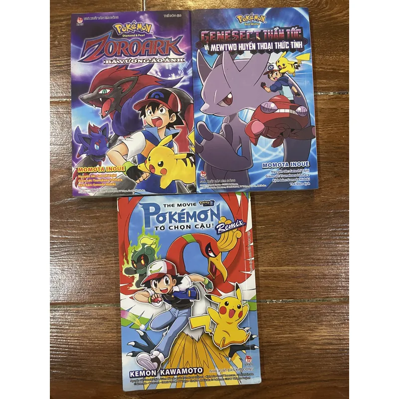 3 cuốn pokemon Zoroark Bá vương ảo ảnh . Genesect Thần tốc và Mewtwo Huyền thoại 594473