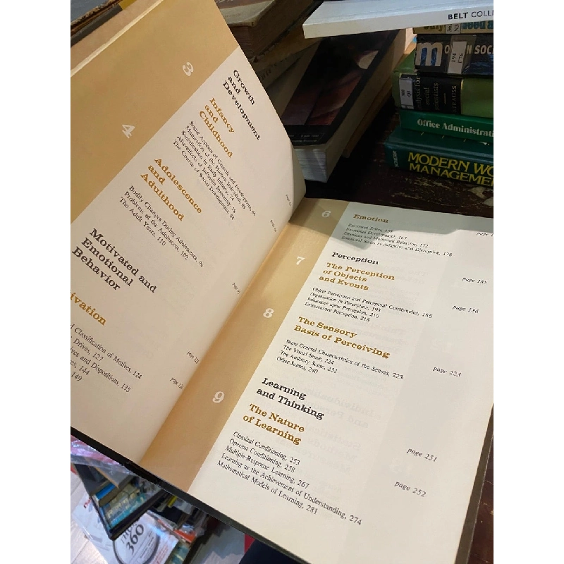 Introduction to Psychology - Ernest R. Hilgard 1010098