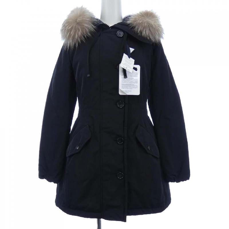 Áo khoác lông vũ MONCLER 642615