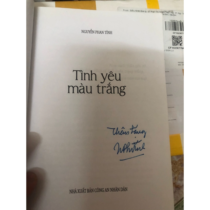 tình yêu màu trắng :có chữ ký tác giả 482519