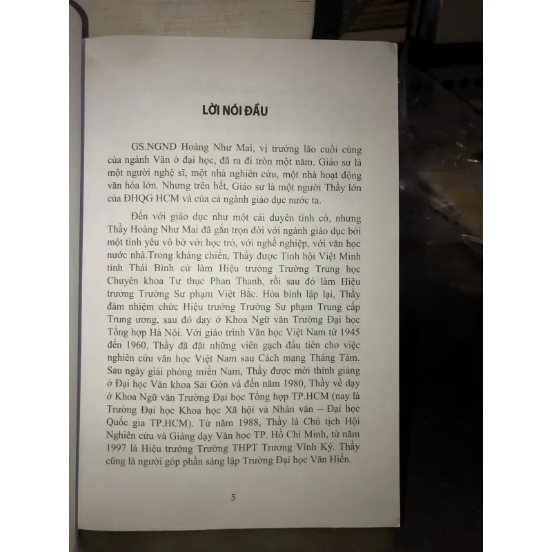Giáo sư - Nhà giáo nhân dân Hoàng Như Mai với đồng nghiệp và môn sinh 762518