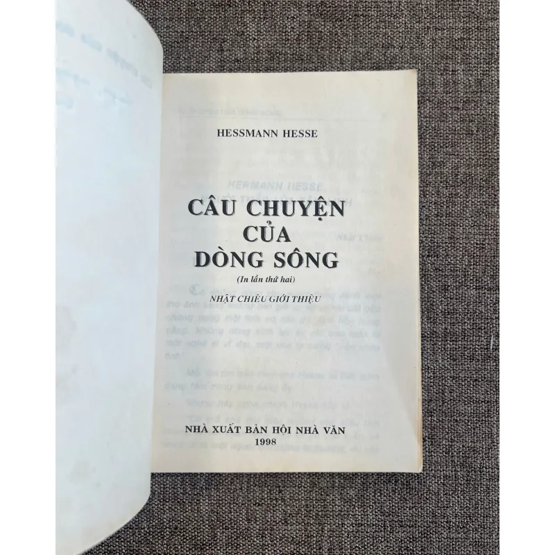CÂU CHUYỆN DÒNG SÔNG - Hermann Hesse (Nobel Văn học 1946) 994457