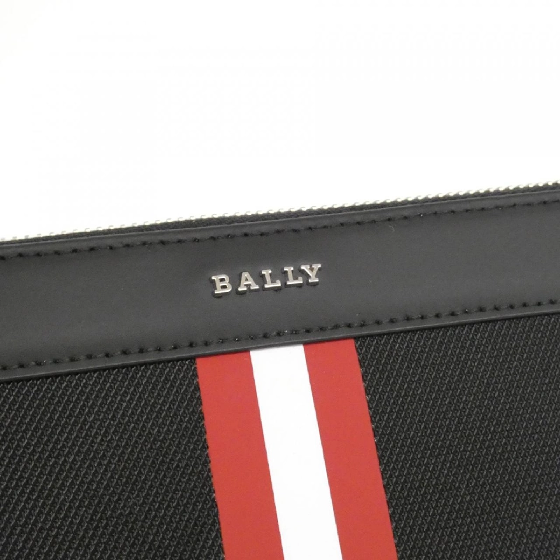 Ví BARRY TITEVIN O 620409