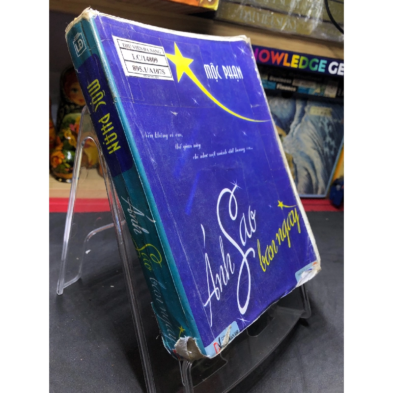Ánh sao ban ngày mới 70% rách gáy rớt trang ố bẩn có dấu mộc và viết nhẹ trang đầu 2011 Mộc Phạn HPB0906 SÁCH VĂN HỌC 914821