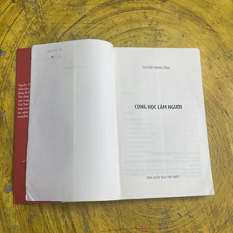 CÙNG HỌC LÀM NGƯỜI- GS. NGUYỄN ĐÌNH CỐNG- NXB TRI THỨC 2022 739698