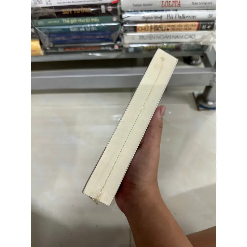 Tuyển tập Nhất Linh Khái Hưng - Danh tác Việt Nam (Bìa mềm) 569315