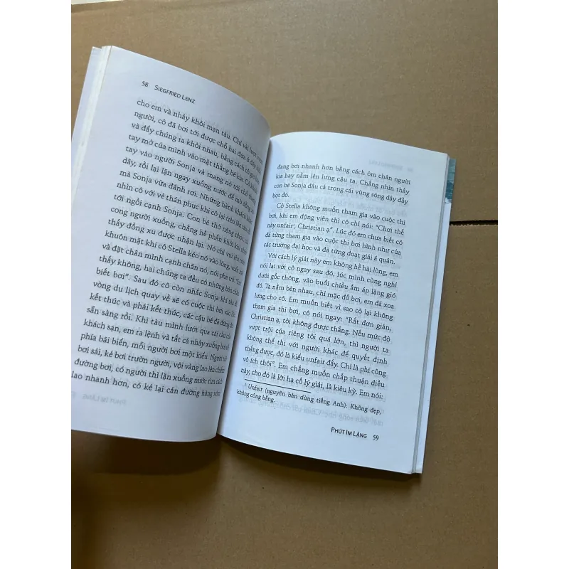 Phút im lặng - Siegfried Lenz 929755