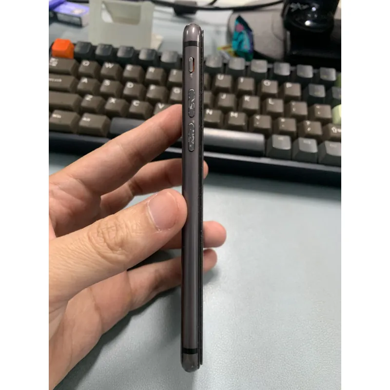 iphone 8 nguyên zin, mới thay pin DL 100%, đẹp 702828