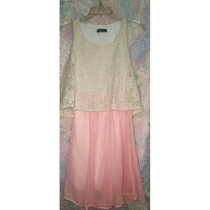 Đầm lụa hồng phối ren trắng size S 755756