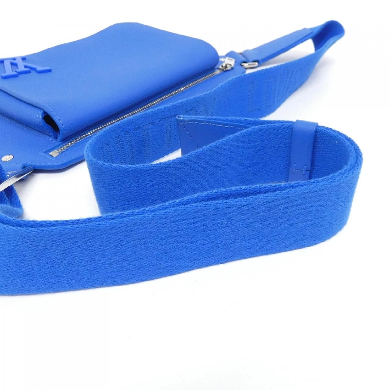 Túi xách chéo Louis Vuitton LV Aerogram Takeoff M22665 - Hàng hiệu Chính hãng 803275