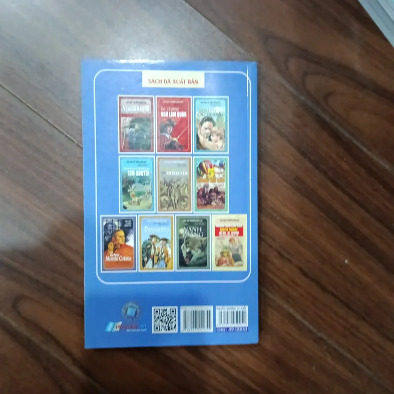 Thuyền trưởng 15 tuổi 966489