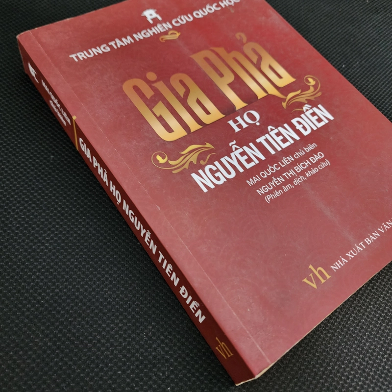 Gia phả họ Nguyễn Tiên Điền | Nguyễn Thị Bích Đào dịch 498877