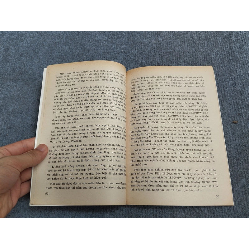 ĐỊA LÝ ĐÔNG NAM Á (NHỮNG VẤN ĐỀ KINH TẾ - XÃ HỘI) 494539