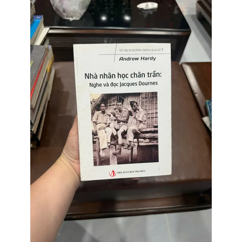 NHÀ NHÂN HỌC CHÂN TRẦN: NGHE VÀ ĐỌC JACQUES DOURNES- K5 1031105