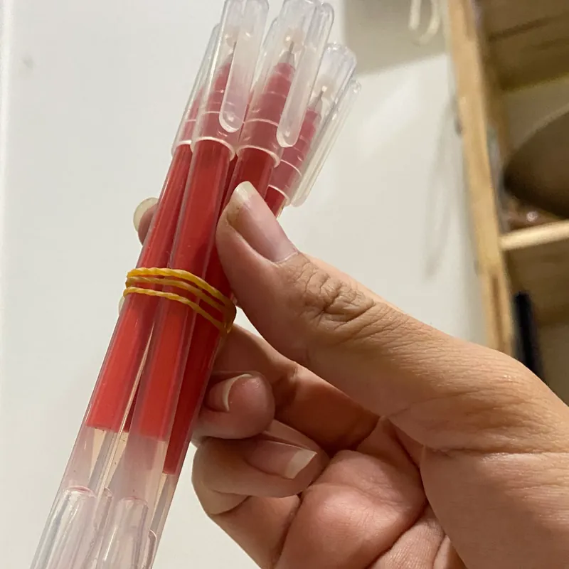 BÓ BÚT ĐỎ 5 CÂY**MỚI 100%** QUÀ TẶNG 0Đ CHO ĐƠN TRONG SHOP 565004