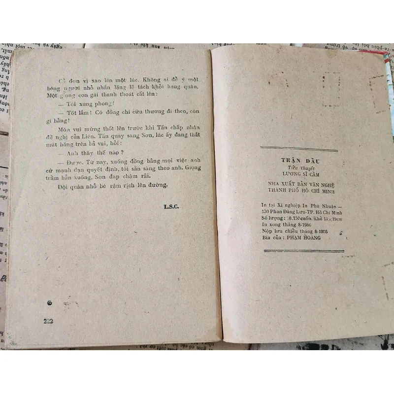 Lương Sĩ Cầm, nhà văn Công an - tác phẩm TRẬN ĐẦU 708037
