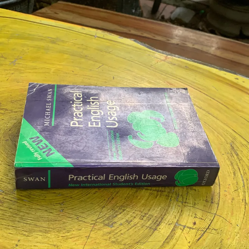 A PRACTICAL ENGLISH USAGE - MICHAEL SWAN 737245