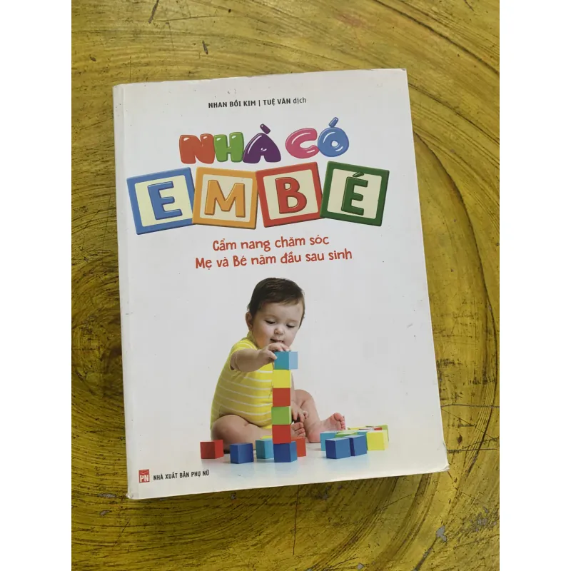 COMBO : NHÀ CÓ EM BÉ & DINH DƯỠNG TRẺ SƠ SINH VÀ TRẺ NHỎ TẶNG KÈM HAI CUỐN NUÔI CON 746490