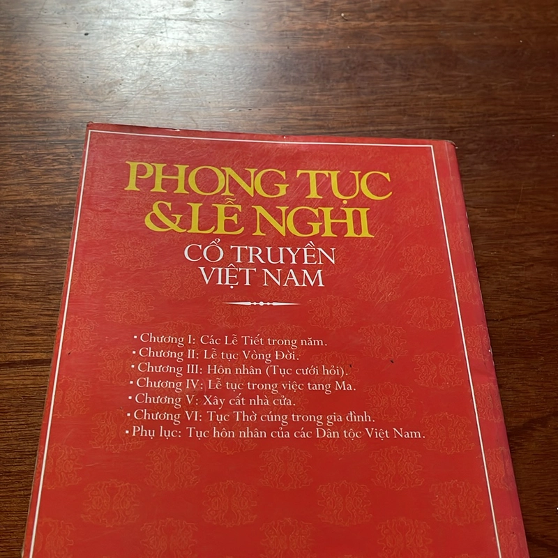 II Tựa sách: Phong Tục Và Lễ Nghi Cổ Truyền Việt Nam - 2007 501556