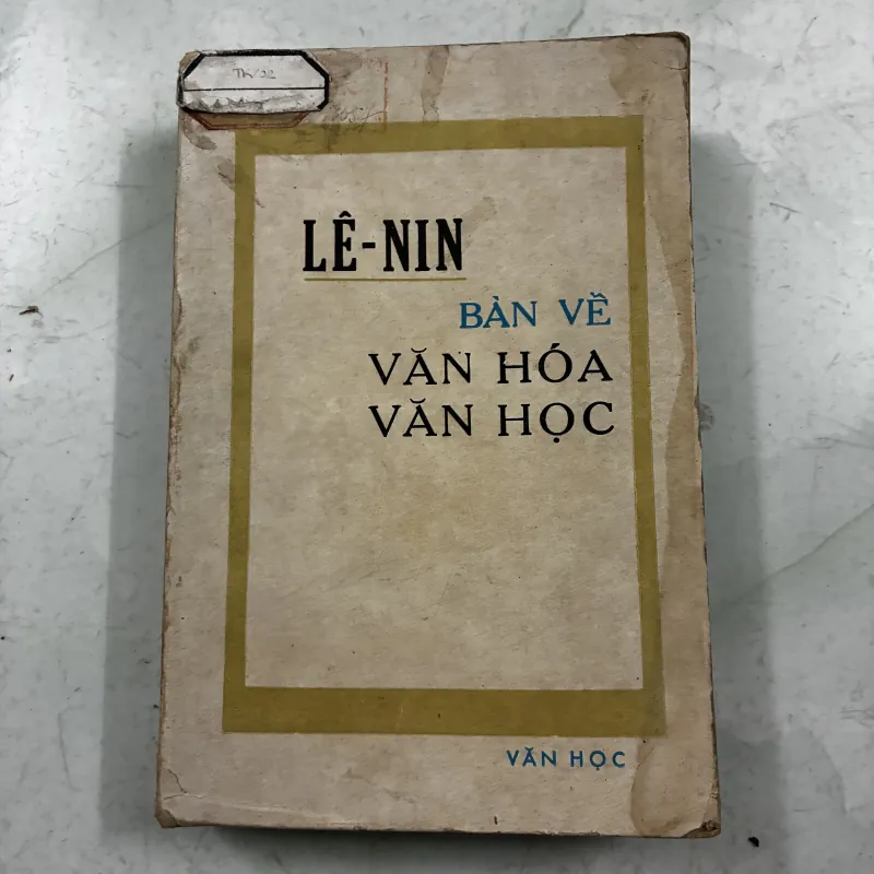 Bàn về văn hoá văn học - Lênin 1024684