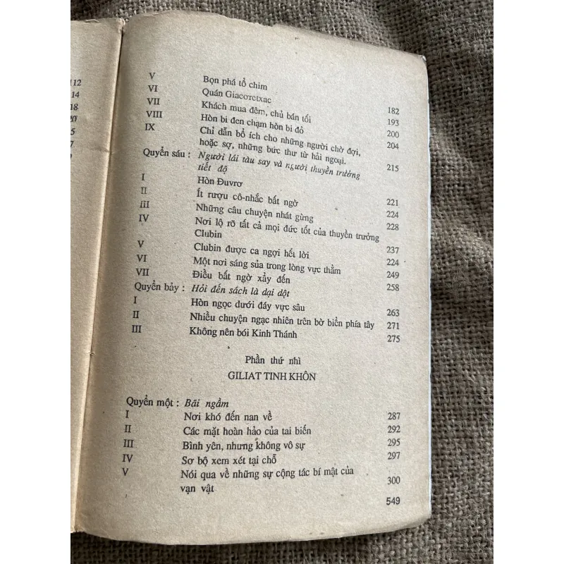 Lao động biển cả - Victor Hugo  932907