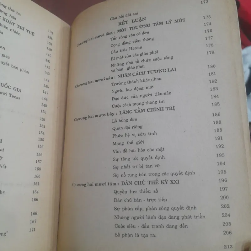 Alvin Toffler - LÀN SÓNG THỨ BA & CÚ SỐC TƯƠNG LAI (trọn bộ 2 cuốn) 753759